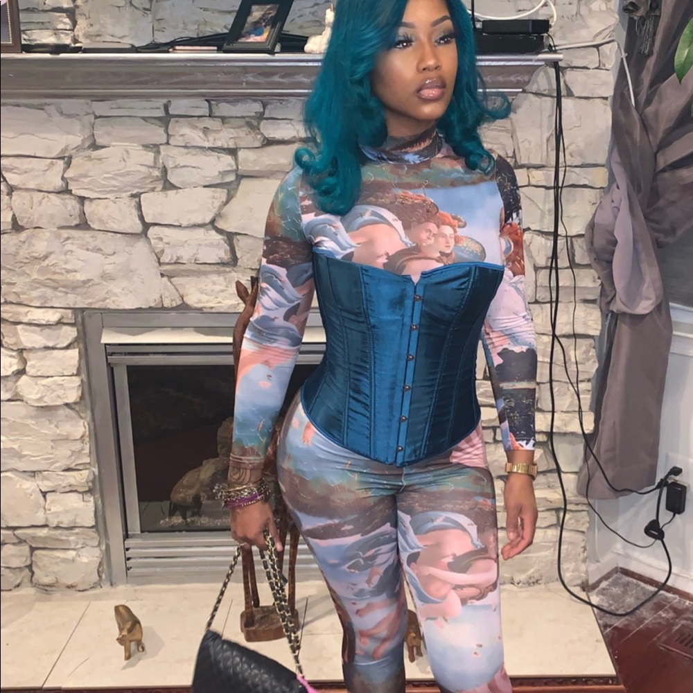 Meet your Posher, Kim